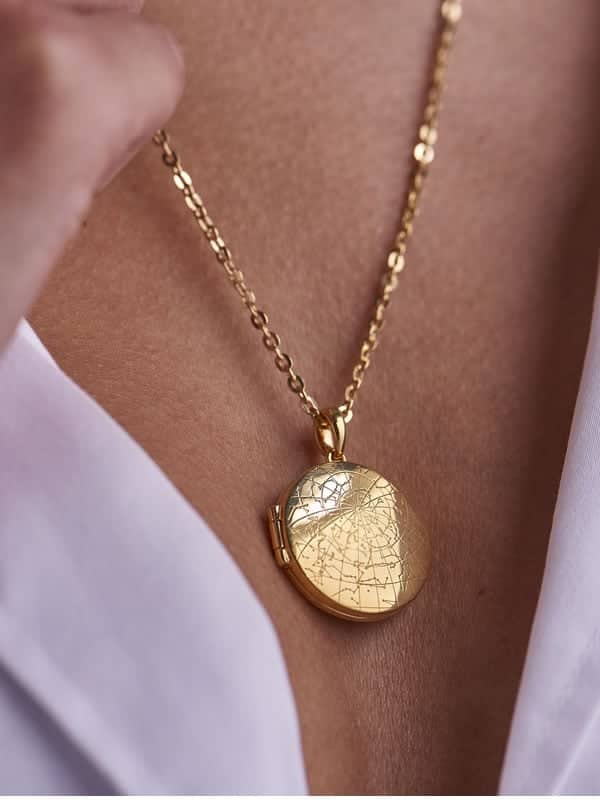 Night Sky Sternenkarte Gold Vermeil Medaillon