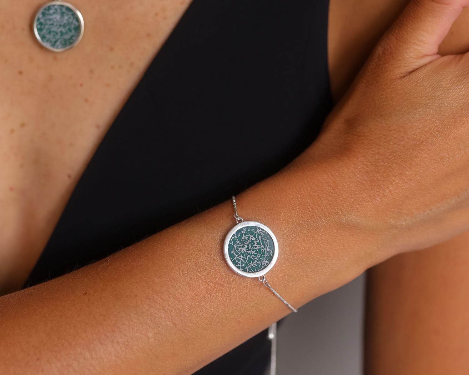 Night Sky Green Onyx Sterling Silver Bezel Bracelet